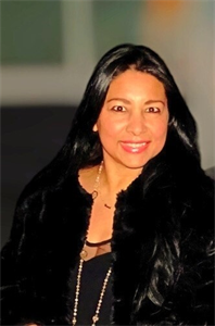 Gloria  Gallagher 