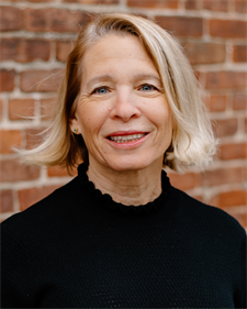 Suzanne  Wyhowanec 